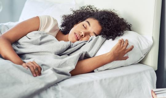 Young girl sleeping and resting to reduce endo symptoms