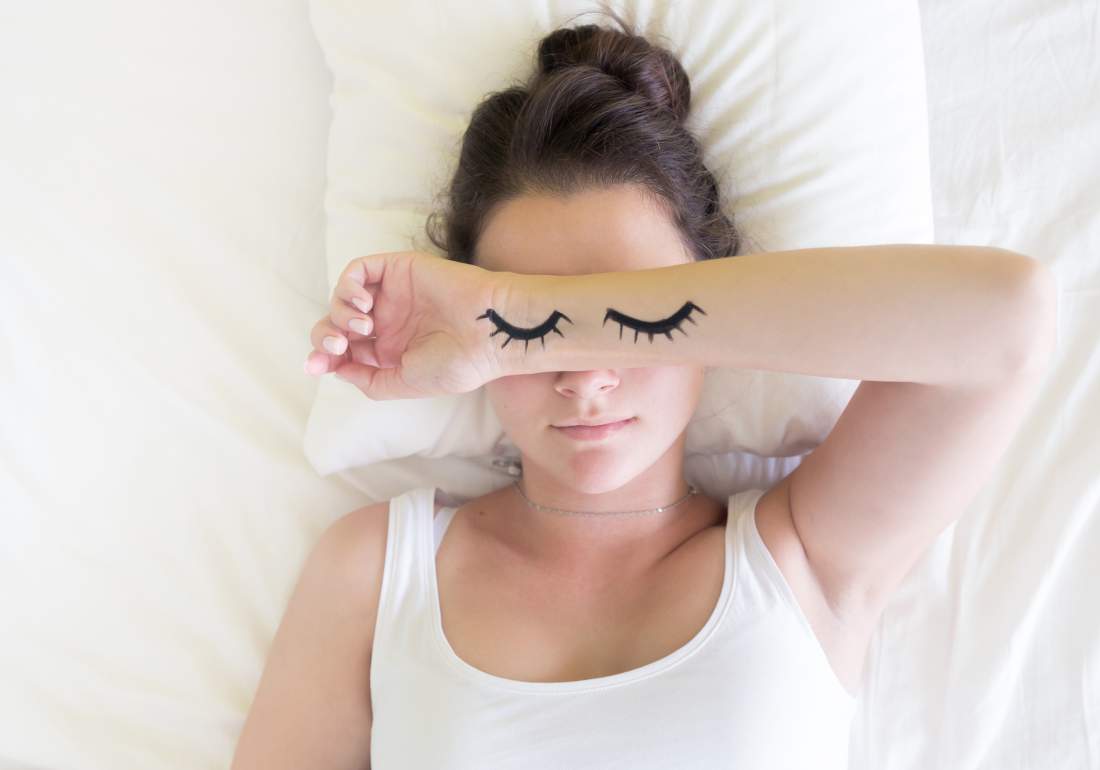 Woman sleeping to help reduce endo symptoms