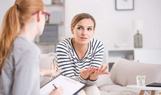 Two women talking about Endo