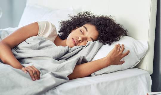 Young girl sleeping and resting to reduce endo symptoms